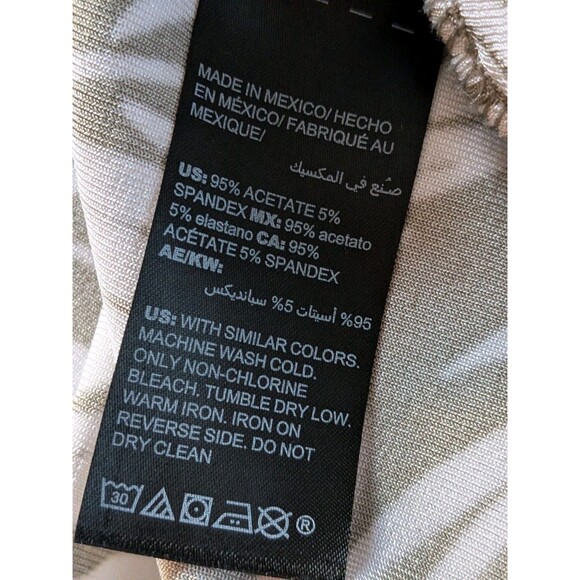 CHICO'S Travelers Jacket Top Women's M/8-10 Slinky Stretch Khaki Leaf Print $118 - Picture 9 of 11